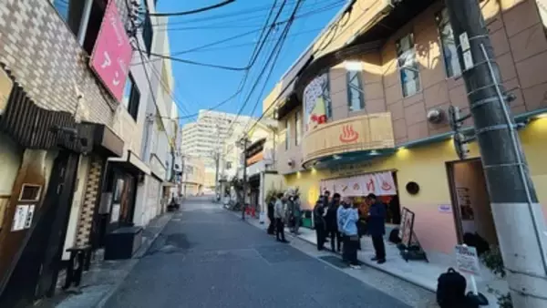 「【NEWオープン】熱海にできたて食べ歩きスイーツが登場！パリッじゅわ食感がたまらない「熱海プリン」が手がける新店舗『熱海プリンファクトリー』」の画像