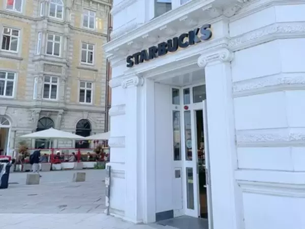 「【ドイツ】現地で楽しむ「スターバックス」写真映えと限定商品は？ 【現地レポ】」の画像