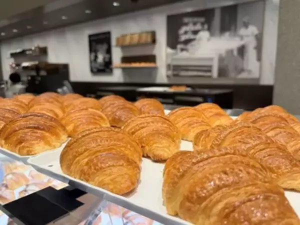 「スターバックスの新スタイル「カフェベーカリー」、大阪2店舗同時オープン【体験レポ】」の画像