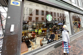 【フィンランド】 スターバックスが2店舗に激減！ 存在感が薄くなり、やや雑多な雰囲気