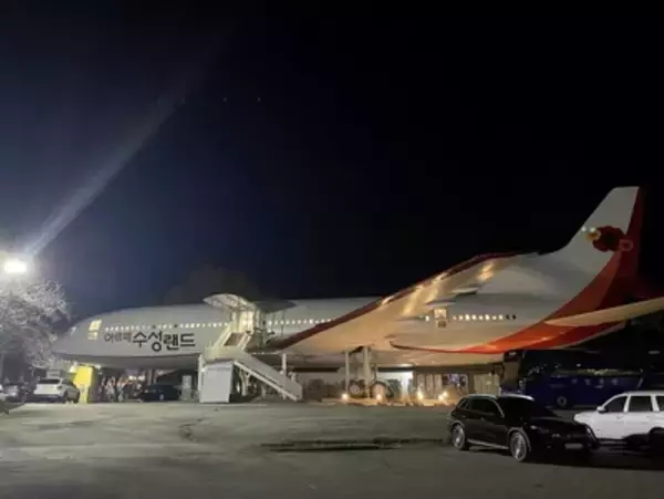 「【韓国】往年の飛行機「トライスター」がそのままカフェに！利用レポ 【大邱】」の画像