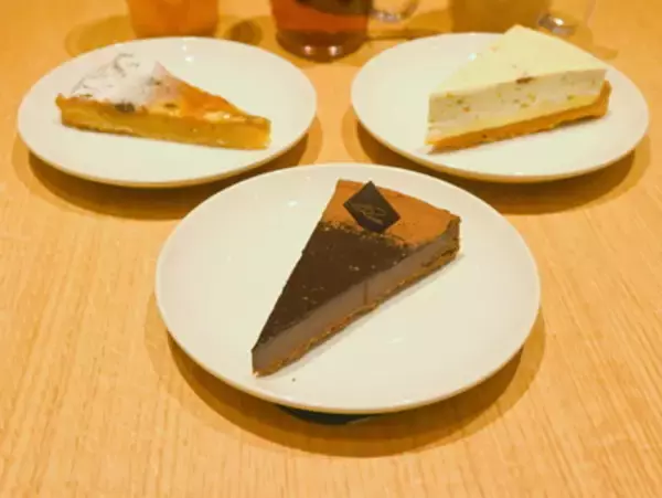 「スターバックス「ティー」に特化した店舗でホリデー向けドリンク登場、プリンチのスイーツ3種も全国展開」の画像