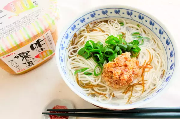 「【ひたすら試して】味噌ランキング1位の『味の饗宴』で…メーカー激推し「梅味噌の崩しにゅうめん」に挑戦♪」の画像