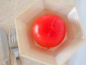 【志麻さんレシピ】水と砂糖だけ！トマトを漬けて優しい甘さのスイーツに♡「トマトのコンポート」に挑戦♪