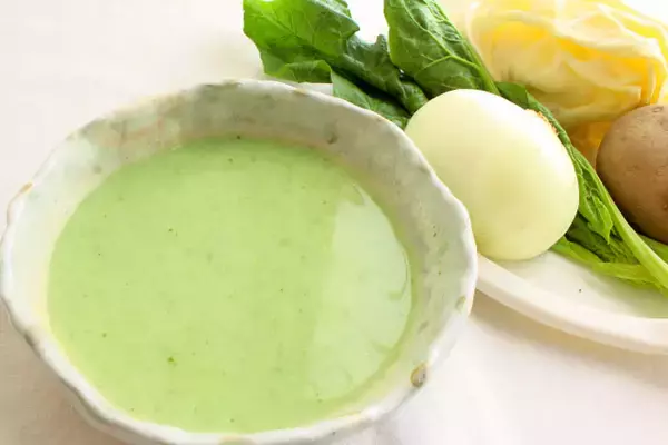 「【フランス人の星付きシェフに教わった】合言葉は300g！余り野菜をきっちり使い切る「野菜スープ」作ろう」の画像