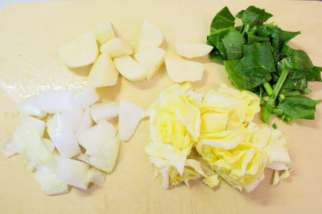 【フランス人の星付きシェフに教わった】合言葉は300g！余り野菜をきっちり使い切る「野菜スープ」作ろう