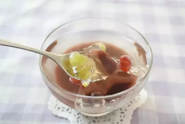 「【神コラボ】デラウェアのゼリーと水ようかんが出会って「ひんやり和スイーツ」に！すっきりなめらかカワイイ♡」の画像