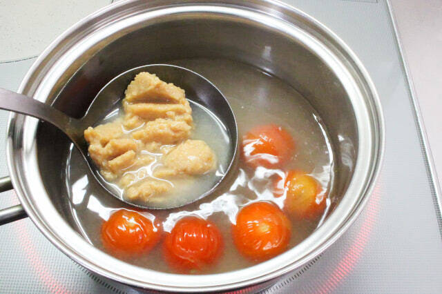 【実は二日酔いの強い味方】赤い栄養素リコピンが助けてくれる♪「ミニトマトとクレソンのみそ汁」作ってみた！