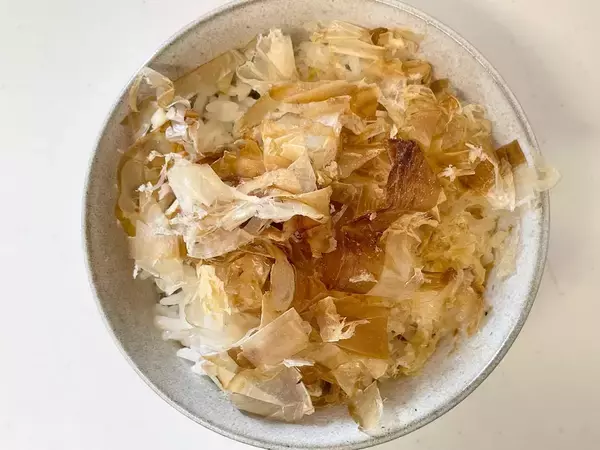 「【進化系TKG】え、卵に熱を通すだって⁉「レンチン卵かけご飯」に挑戦♪硬くない⁉一体どんな食感⁉」の画像