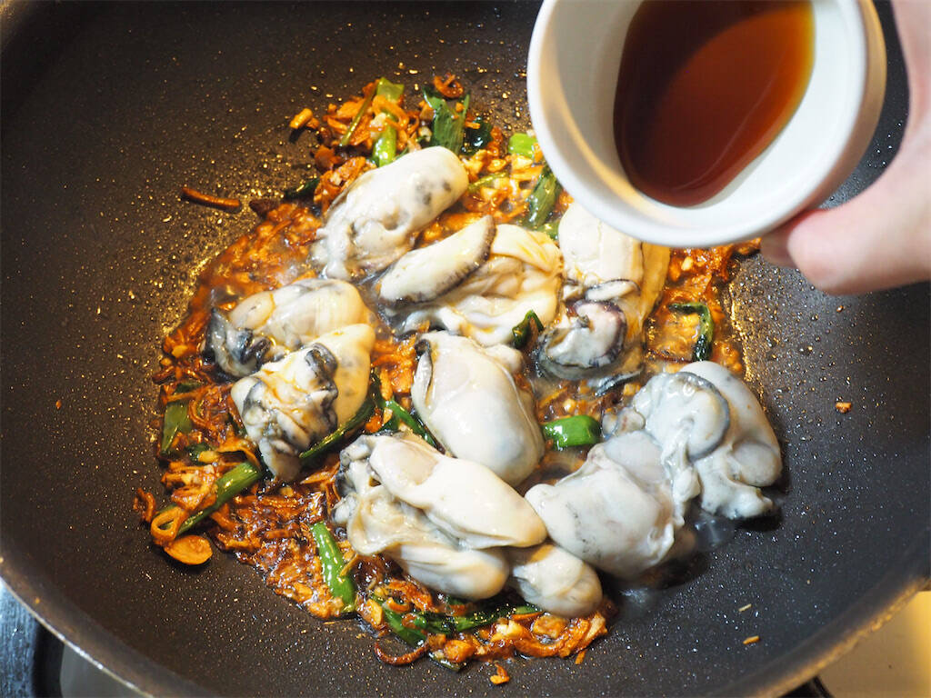 【シェフ脇屋が屋台料理】台湾の大人気グルメをアレンジ！「台湾風牡蠣の卵焼き」に挑戦♪卵は半熟が♡