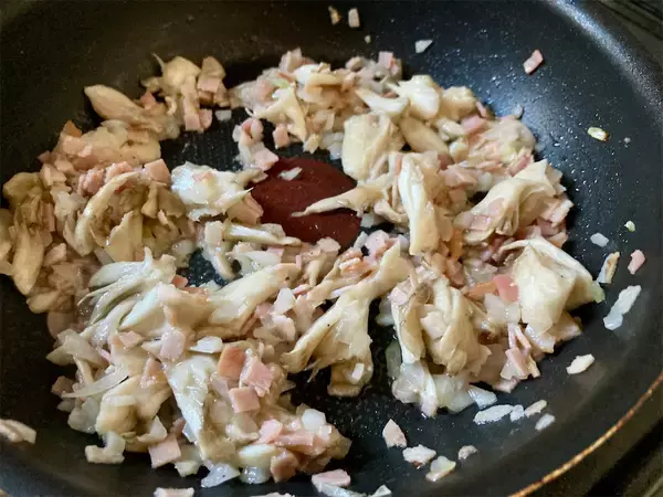 「【リュウジの再現レシピ】で大ヒットゲーム『ユニコーンオーバーロード』に登場の「神オムライス」作ってみた」の画像