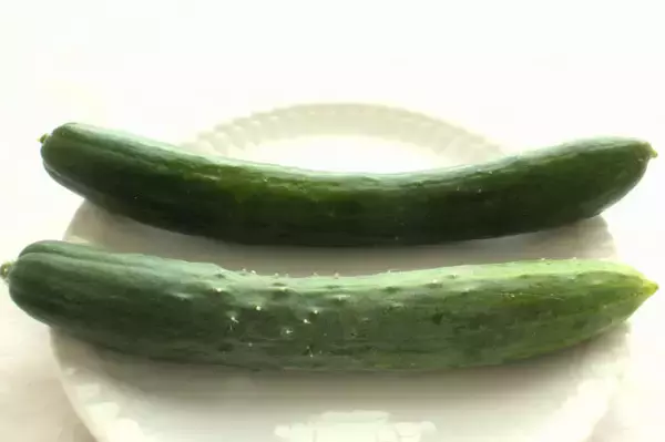 「【スーパーアキダイ】秋葉社長が語る「新鮮で美味しいきゅうりの見分け方」は!?ヘタ？皮？色？実はまさかのアノ部分！」の画像