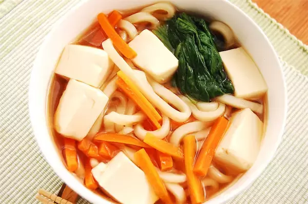 【喉が痛い時の救世主】やさしさ全振り「けんちんうどん」作ってみた♪数滴のゴマ油で心震える風味に♡