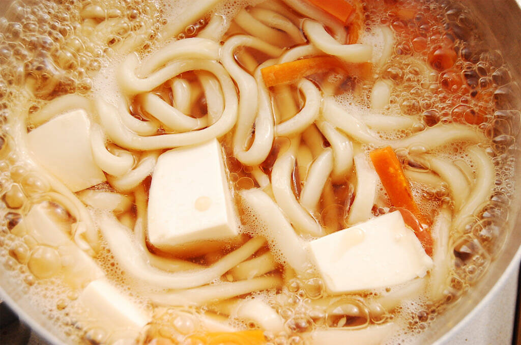 【喉が痛い時の救世主】やさしさ全振り「けんちんうどん」作ってみた♪数滴のゴマ油で心震える風味に♡