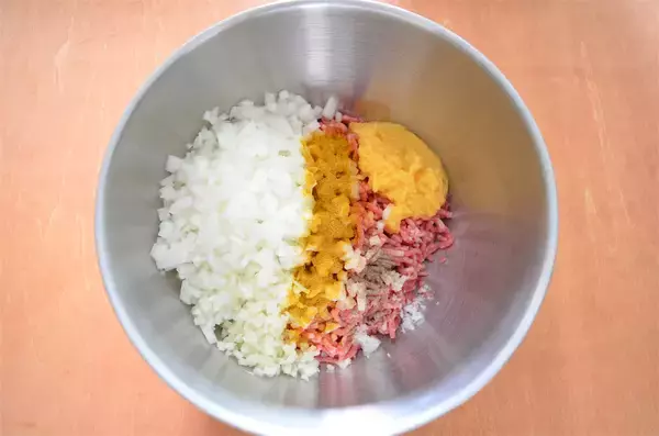 「【横須賀のロールキャベツ】やっぱりカレー味！スープはめんつゆ入り!?スパイシーで和の旨みジューシー♡」の画像