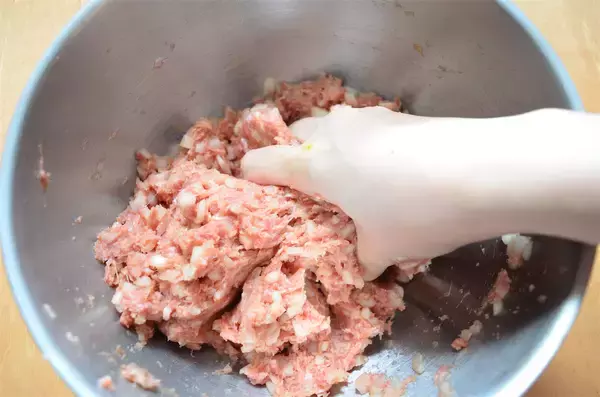 「【横須賀のロールキャベツ】やっぱりカレー味！スープはめんつゆ入り!?スパイシーで和の旨みジューシー♡」の画像