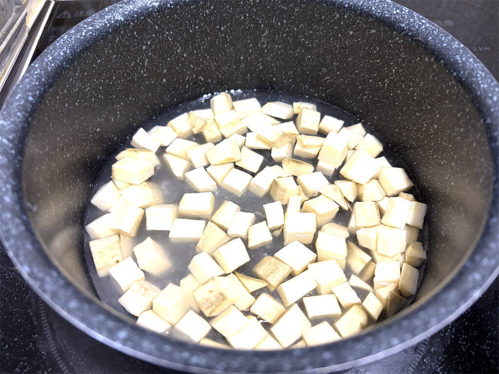 【餃子の皮スイーツ】これアップルパイじゃん♡さつまいもとりんごで「トースター焼餃子」作ってみた！
