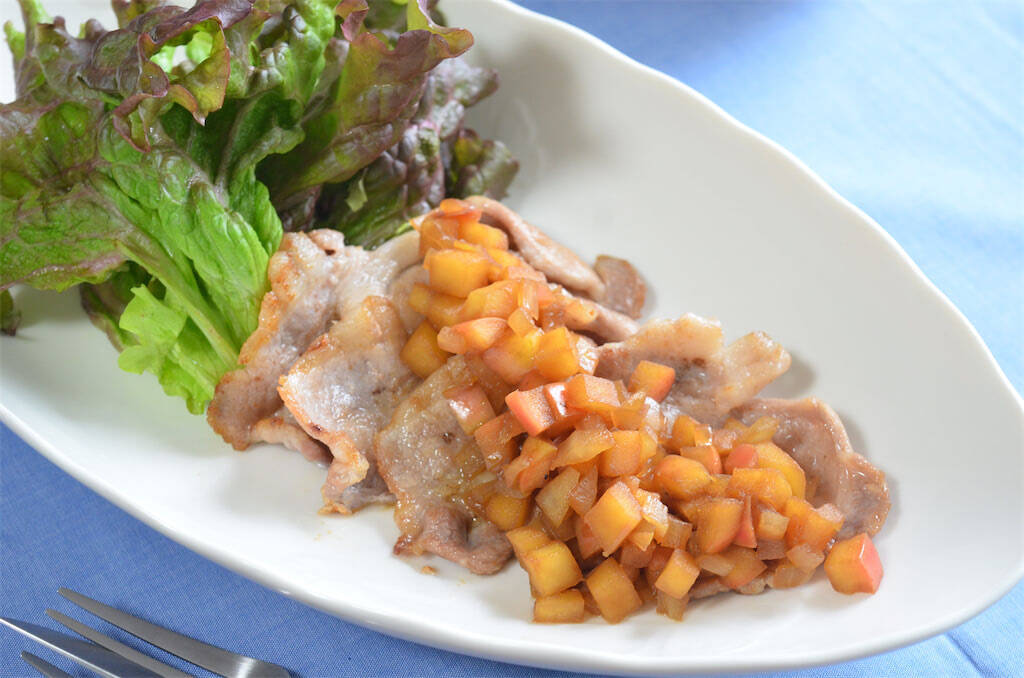 【豚肉×りんご!?】驚きの共演「りんごソースの豚肉ソテー」作ってみた！角切りがポイント♪【農家直伝】