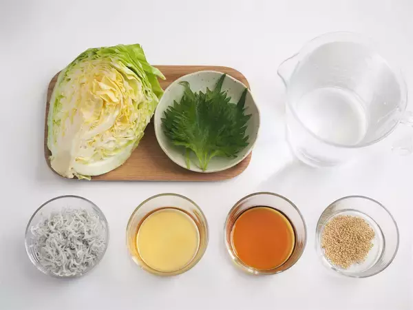 「【お湯をかけて甘さ倍増】春キャベツを「青じそ＆しらす」で和えてみた！パーフェクトな旨味バランス♡」の画像