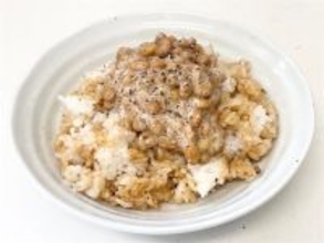リュウジ考案「究極の納豆ご飯」は納豆には手を加えず…まさかのガーリックライスにオンする禁断レシピ