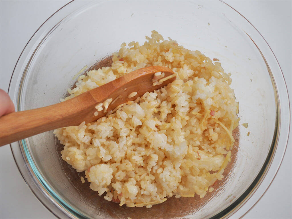 【うなぎ1/2枚で料亭級】ふわっと卵と薬味が粋な「うなぎと玉子の混ぜご飯」作ってみた！