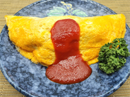昔懐かし♡笠原流の【昭和オムライス】作ってみた！王道のチキンライス、スプーンをはじく卵の硬さ…！