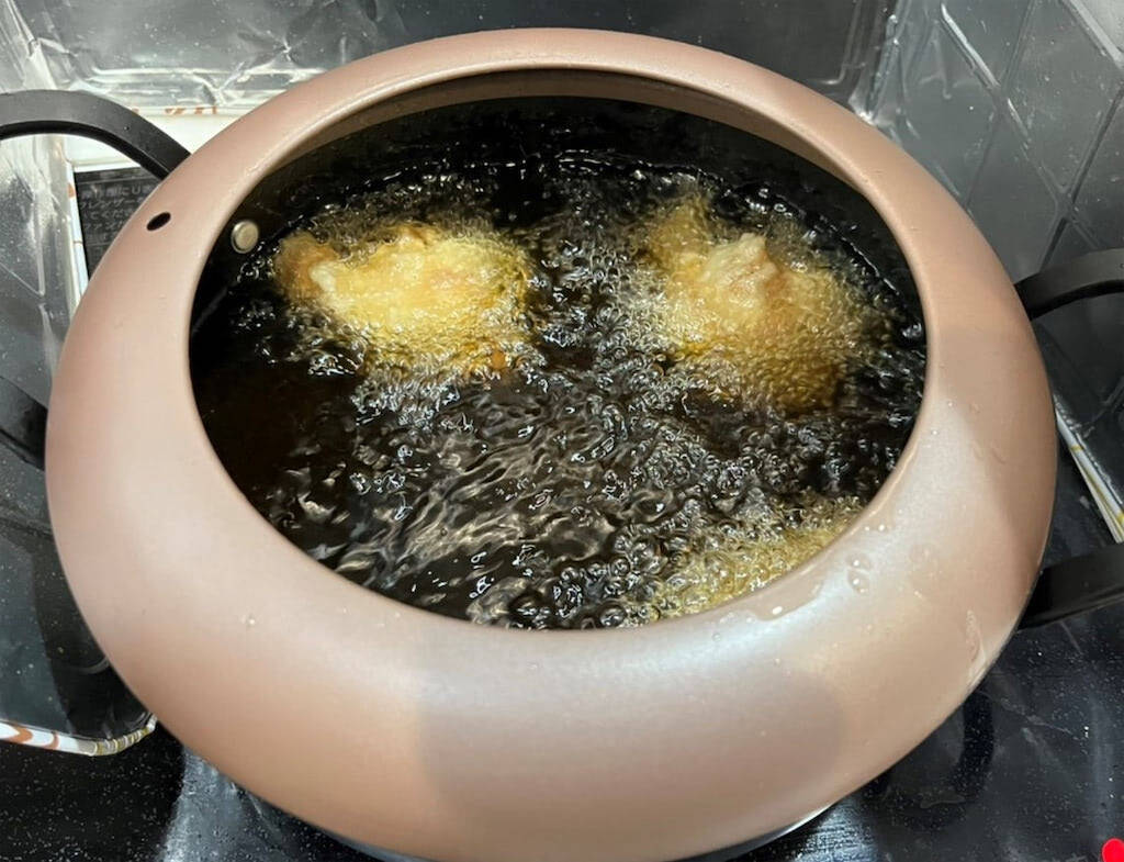 【料理の裏ワザ】やわらかジューシーな唐揚げの作り方“最終奥義”を試してみた！【65℃湯煎法】はスゴい‼