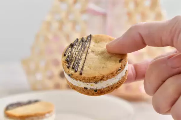 「【帝国ホテルオンラインモールの新ギフト】和牛の生ハムだって!?豪華すぎる冬おみやげ3選を実食レビューしてみた♪」の画像