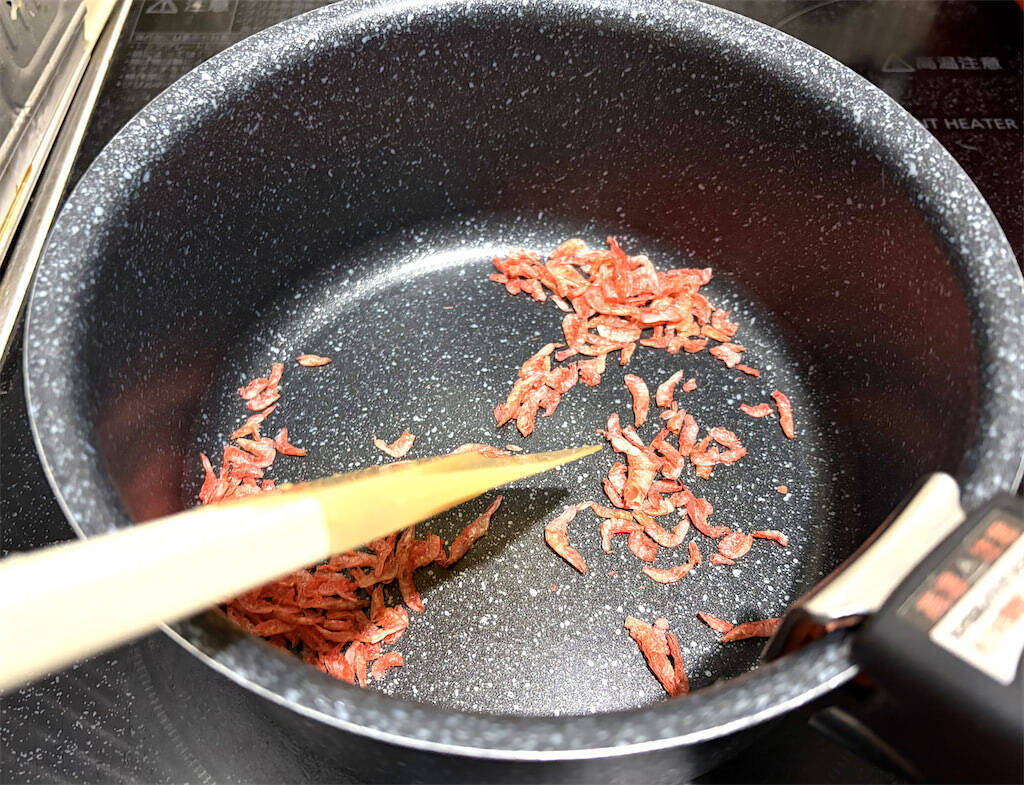 【話題の台湾朝ごはん】胃腸にやさしい豆乳スープ「シェントウジャン」作ってみた！豆乳が固まって食べ応えも♪