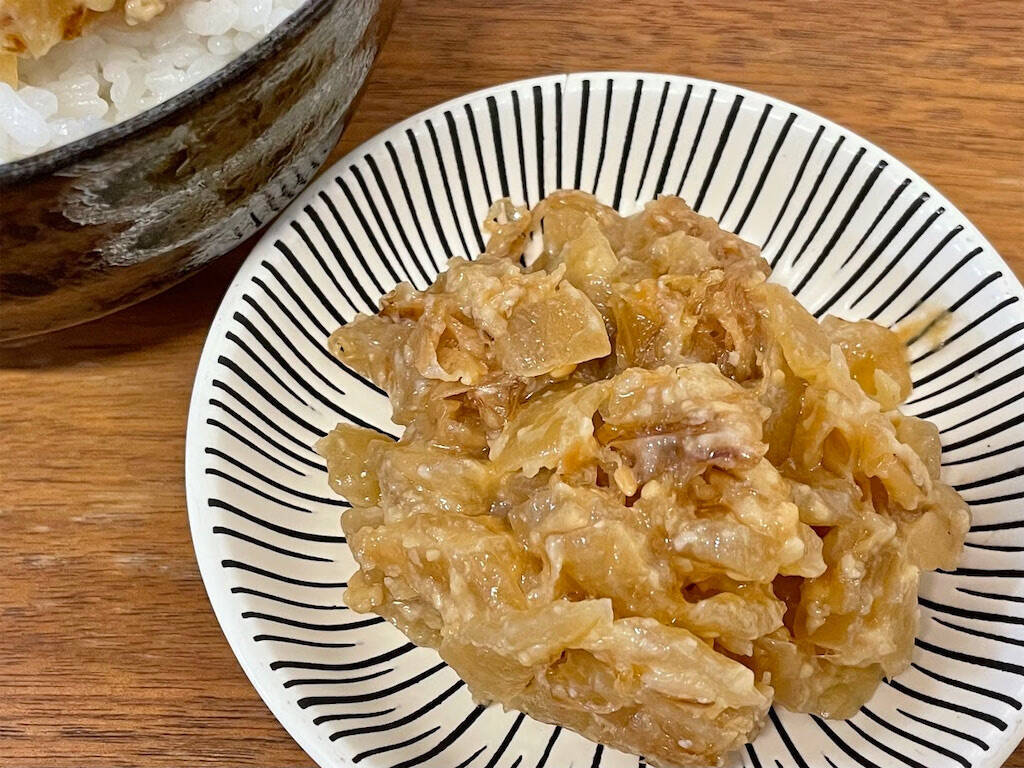 【ご飯のお供】簡単ズボラ飯「玉ねぎの田舎みそ」作ってみた！トロトロ甘辛いみそダレでご飯がススム！