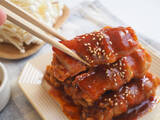 「【ヤンニョムはチキンだけじゃない】なんと「えのきの肉巻き」にヤンニョムソース絡めてみた！照り照りシャキッ」の画像13