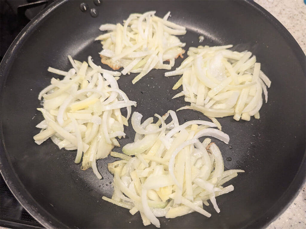【玉ねぎ×じゃがいも】でシャキホク食感♡な「爆速チーズ焼き」作ろう！旨さの秘訣は…材料の黄金比【農家直伝】