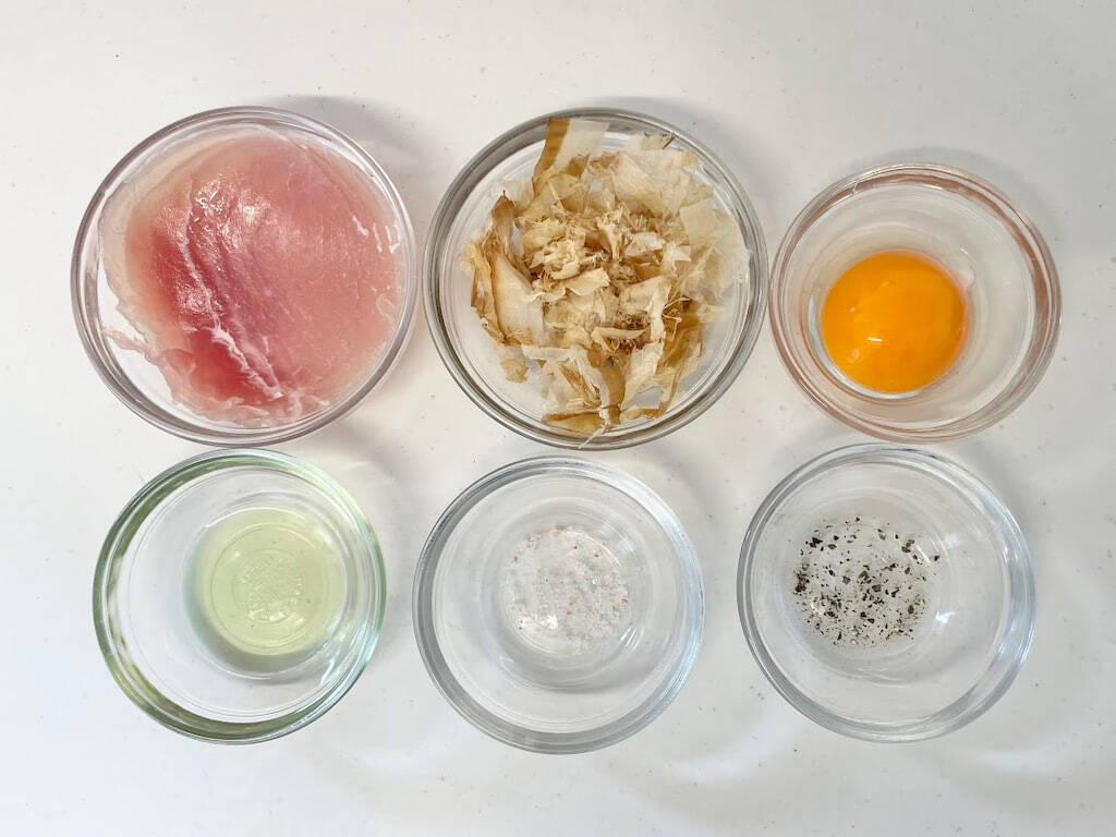 【進化系TKG⁉】包丁不要！気力1％でも作れる「生ハム丼」に挑戦♪卵黄と生ハムのコラボがたまらん♡