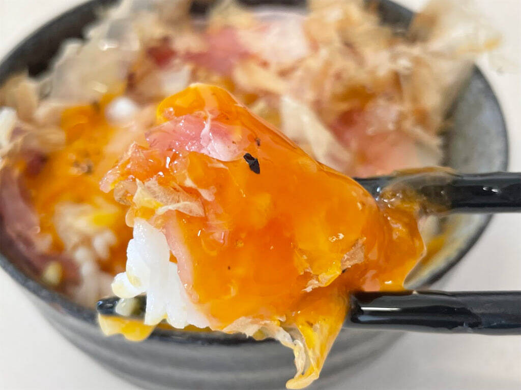 【進化系TKG⁉】包丁不要！気力1％でも作れる「生ハム丼」に挑戦♪卵黄と生ハムのコラボがたまらん♡