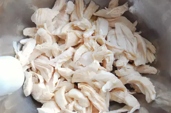 「【シェフ脇屋の凄味】甘酸っぱいスープにみょうがのコンビに昇天！「ささみとみょうがの涼麺」に挑戦♪」の画像