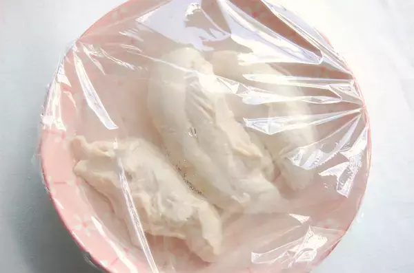 「【シェフ脇屋の凄味】甘酸っぱいスープにみょうがのコンビに昇天！「ささみとみょうがの涼麺」に挑戦♪」の画像