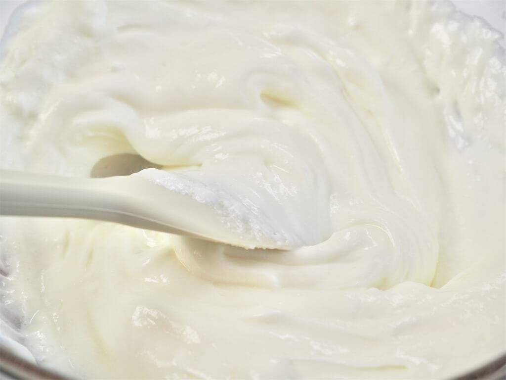 【ヘルシーにキャロ活】無糖ヨーグルトのフロスティングで「キャロケ」作ってみた！スパイス香る本格生地♪