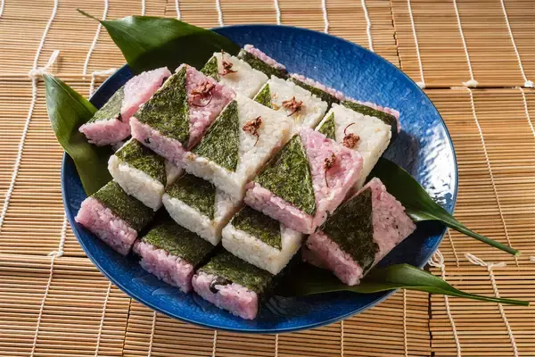 「【田園日記～農と人の物語～ Vol.33】海の幸と山の恵みをたっぷり詰めた「くるみ入り押しずし」」の画像