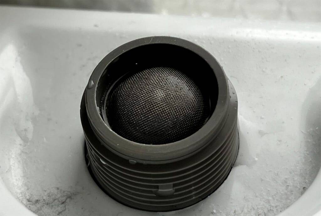 【洗濯機の超裏ワザ】「洗濯時間かかり過ぎ…」なら〇〇を掃除してみて！洗濯が“爆速”で終わります！