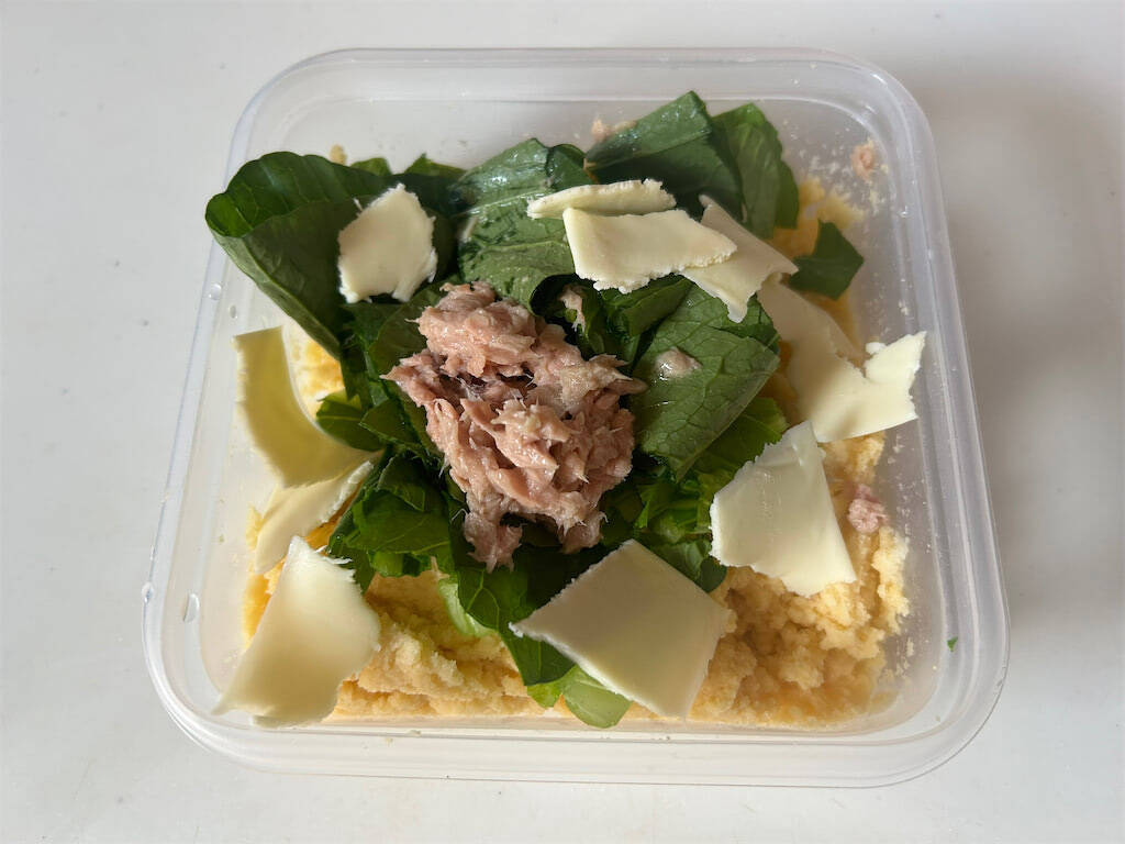 【おからパウダーが主食に!?】しっとり滋味深〜い「おかずパンケーキ」作ってみた！慌ただしい朝、レンチンで◎