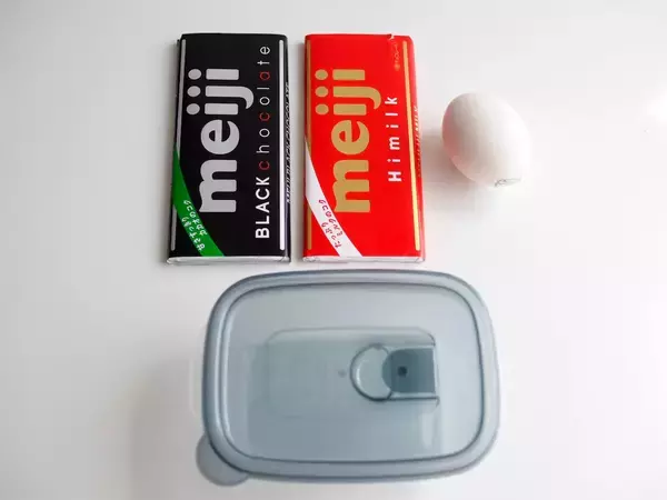 「市販のはもう買えない！【材料2つとタッパーだけ】混ぜてレンチンの「ガトーショコラ」作ろう！」の画像