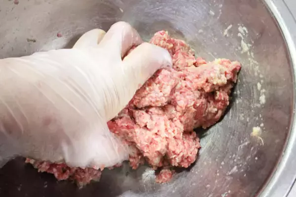 「【大根大量消費バーグ】おろしまみれの「煮込みハンバーグ」作ってみた！出汁と肉汁ダブルでジューシー♡」の画像