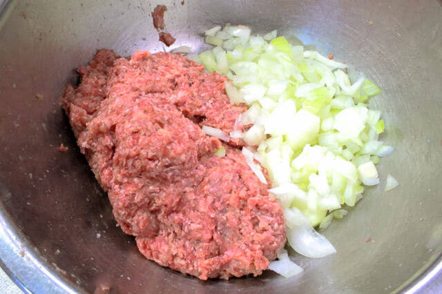 【大根大量消費バーグ】おろしまみれの「煮込みハンバーグ」作ってみた！出汁と肉汁ダブルでジューシー♡