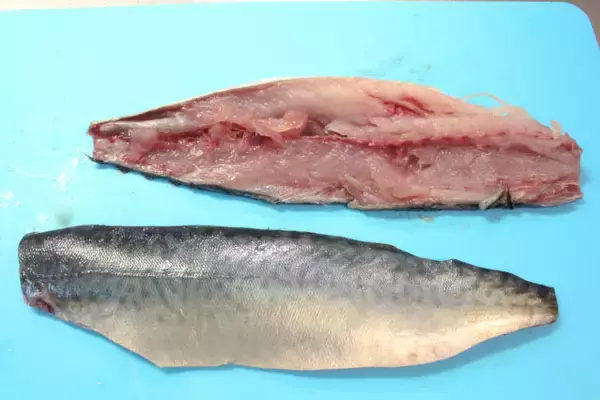 「【安全に手作りできる！】刺身用のサバで「しめサバ」作ってみた！なめらかで芳醇な味わい♡【料理家直伝】」の画像