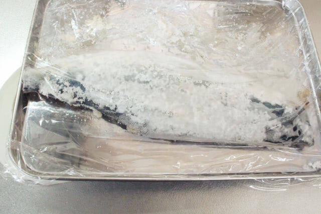 【安全に手作りできる！】刺身用のサバで「しめサバ」作ってみた！なめらかで芳醇な味わい♡【料理家直伝】