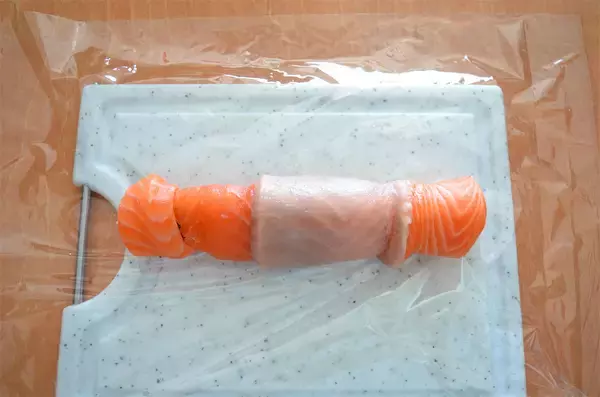 「【春のサーモン】パサつき知らずの裏技は「蒸す」！農家直伝「鮭のアスパラ巻き」で春を堪能してみた♪」の画像