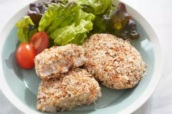 「【コロッケ革命】油で揚げない！オーブンで焼く「ヘルシーコロッケ」は長芋入りでとろフワなの♡【農家直伝】」の画像