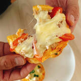 「【発想の勝利】「ピザまん」をピザにする!?ある意味ど直球な裏技レシピ試してみた！もちもちサクサク新食感♡」の画像13