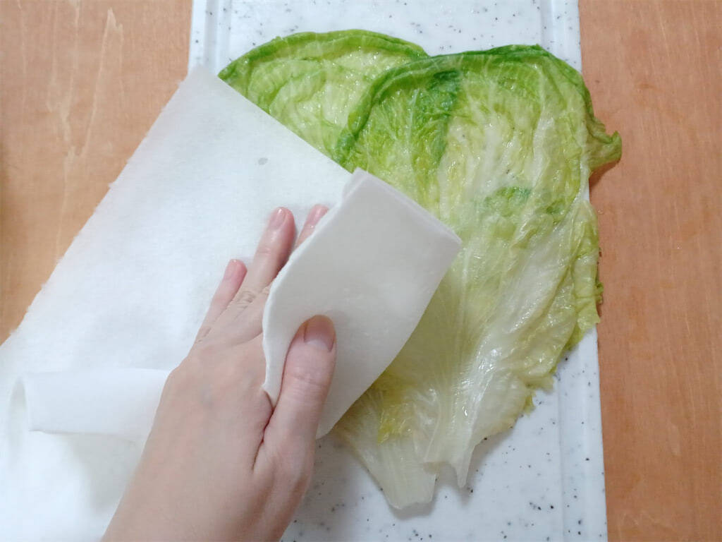 意外と巻きやすい♪シャキシャキ「ロールレタス」作ってみた！肉だねのコンソメ＋ニラが名コンビ♡【農家直伝】