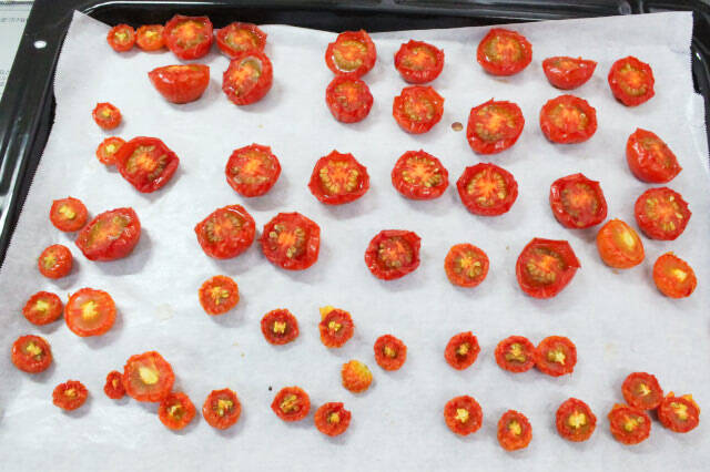 【ドライトマトの作り方】天日干し不要！簡単に「ドライトマト」っぽいのが作れる!?オイル漬けにしたら沼った件